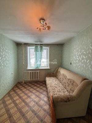 Продам многокомнатную квартиру, Карьерная ул, 49, Южно-Сахалинск г