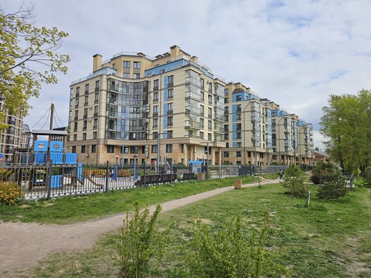 Продам двухкомнатную (2-комн.) квартиру, Петровский пр-кт, 24к3, Санкт-Петербург г
