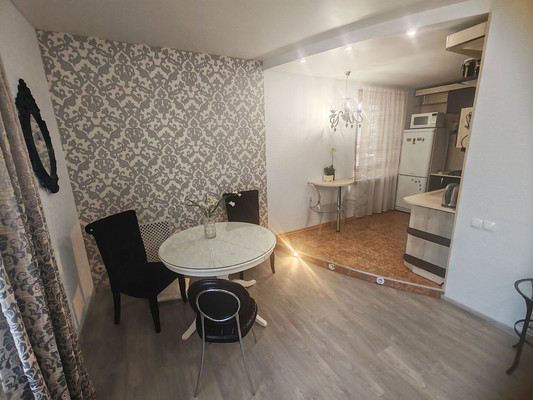 Продам трехкомнатную (3-комн.) квартиру, Предтеченская ул, 16к5, Великий Новгород г