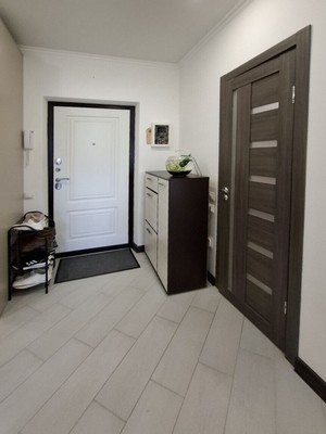 Продам двухкомнатную (2-комн.) квартиру, Гаражная ул, 107, Краснодар г