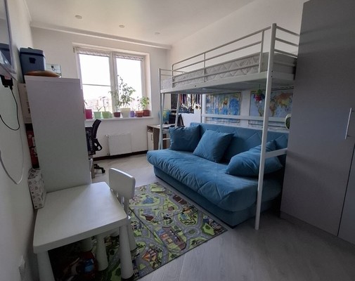 Продам двухкомнатную (2-комн.) квартиру, Гаражная ул, 107, Краснодар г