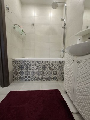 Продам двухкомнатную (2-комн.) квартиру, Гаражная ул, 107, Краснодар г