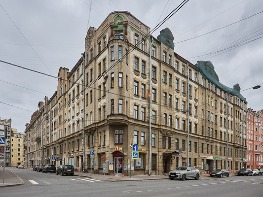 Продам многокомнатную квартиру, Чкаловский пр-кт, 52А, Санкт-Петербург г