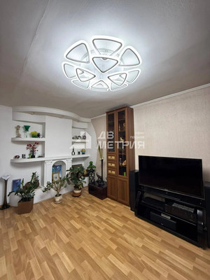 Продам трехкомнатную (3-комн.) квартиру, Железнодорожная ул, 81, Южно-Сахалинск г