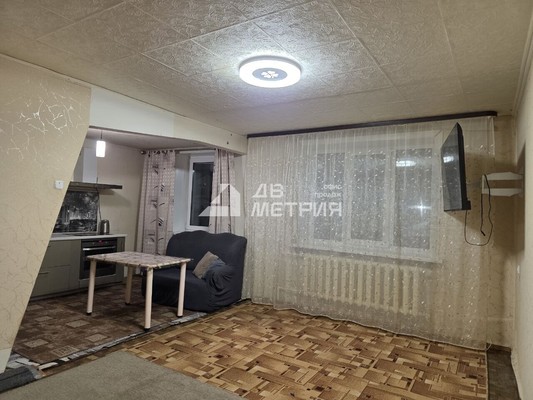 Продам трехкомнатную (3-комн.) квартиру, Вилкова ул, 7А, Долинск г