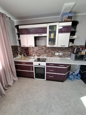 Продам двухкомнатную (2-комн.) квартиру, Вилкова ул, 13, Долинск г