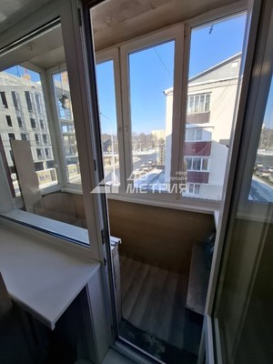 Продам двухкомнатную (2-комн.) квартиру, Комсомольская ул, 153, Южно-Сахалинск г