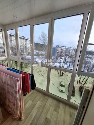Продам двухкомнатную (2-комн.) квартиру, Октябрьская ул, 5к15, Долинск г
