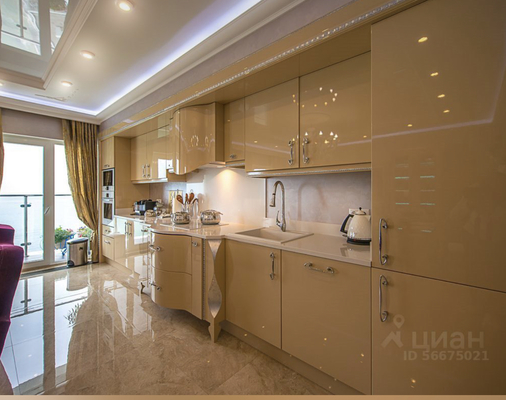 Сдам трехкомнатную (3-комн.) квартиру, Черноморская (Хостинский р-н) ул, 10, Сочи г