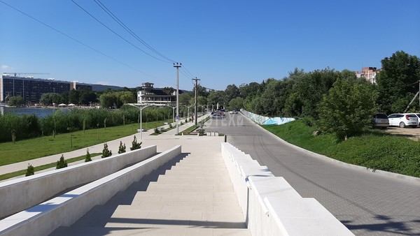Продам двухкомнатную (2-комн.) квартиру, Кириченко ул, 11А, Горячий Ключ г