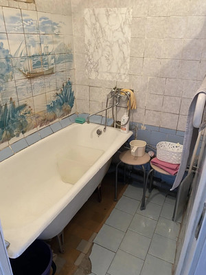 Продам трехкомнатную (3-комн.) квартиру, Морская ул, 88, Волгодонск г
