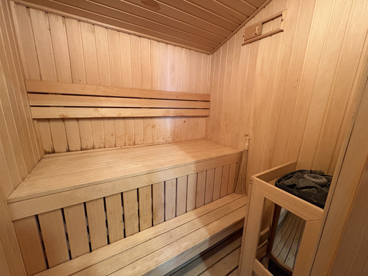 Продам многокомнатную квартиру, Жуковского ул, 2/11, Казань г