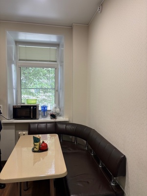 Продам трехкомнатную (3-комн.) квартиру, Климашкина ул, 26, Москва г