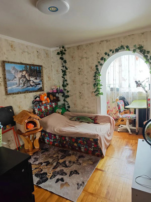 Продам трехкомнатную (3-комн.) квартиру, Подвойского ул, 123, Тихорецк г