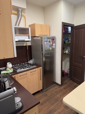 Продам трехкомнатную (3-комн.) квартиру, Климашкина ул, 26, Москва г
