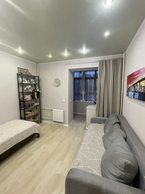 Продам трехкомнатную (3-комн.) квартиру, Чистопольская ул, 82, Казань г