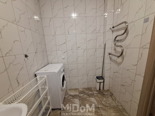 Продам двухкомнатную (2-комн.) квартиру, Старорусский пр-кт, 5к1 стр 1, Шушары п