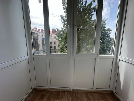 Продам двухкомнатную (2-комн.) квартиру, Красная ул, 50, Кропоткин г