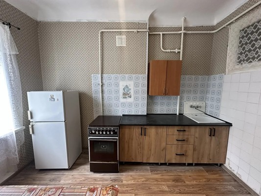 Продам двухкомнатную (2-комн.) квартиру, Красная ул, 50, Кропоткин г