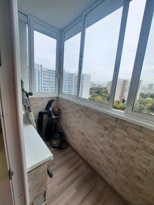 Продам двухкомнатную (2-комн.) квартиру, Маршала Захарова ул, 10к2, Москва г