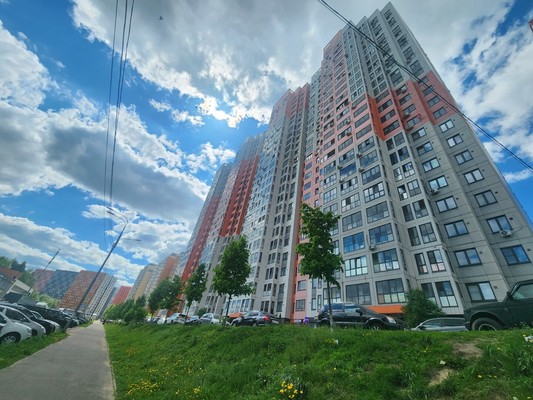 Продам однокомнатную (1-комн.) квартиру, Южная ул, 27, Дрожжино рп