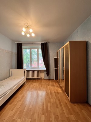 Продам двухкомнатную (2-комн.) квартиру, Большая Серпуховская ул, 30а, Подольск г