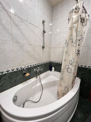Продам двухкомнатную (2-комн.) квартиру, Большая Серпуховская ул, 30а, Подольск г