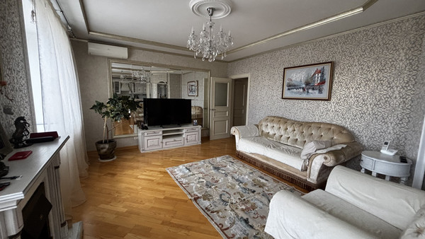 Продам многокомнатную квартиру, Орджоникидзе ул, 33/45, Сыктывкар г