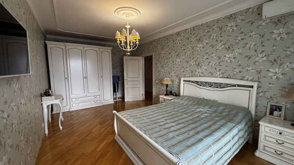Продам многокомнатную квартиру, Орджоникидзе ул, 33/45, Сыктывкар г