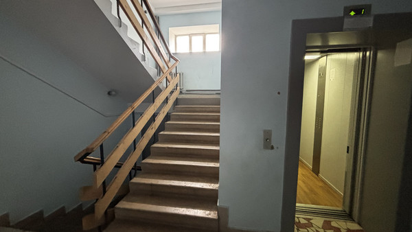 Продам многокомнатную квартиру, Орджоникидзе ул, 33/45, Сыктывкар г