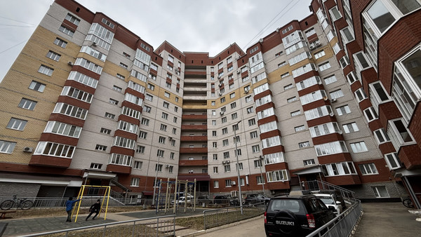 Продам многокомнатную квартиру, Орджоникидзе ул, 33/45, Сыктывкар г