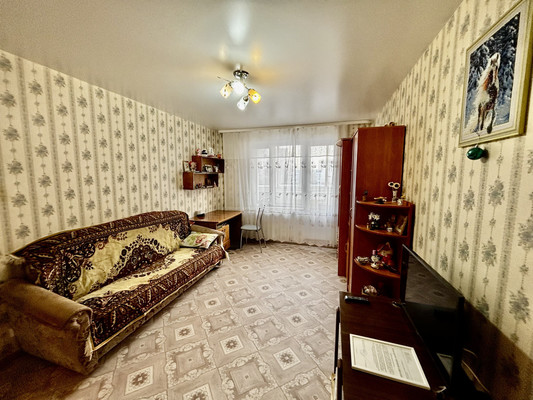 Продам однокомнатную (1-комн.) квартиру, Славы ул, 35, Сыктывкар г