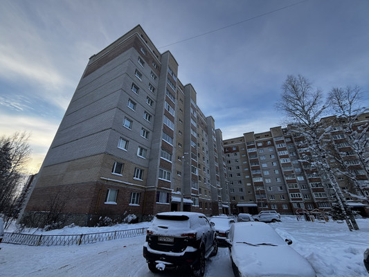 Продам однокомнатную (1-комн.) квартиру, Славы ул, 35, Сыктывкар г