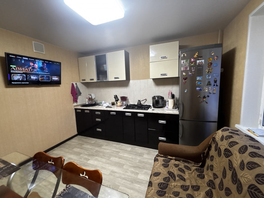 Продам однокомнатную (1-комн.) квартиру, Славы ул, 35, Сыктывкар г