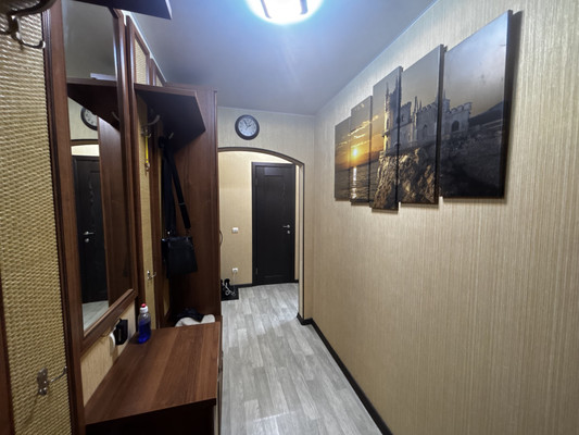 Продам однокомнатную (1-комн.) квартиру, Славы ул, 35, Сыктывкар г