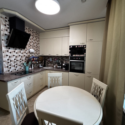 Продам двухкомнатную (2-комн.) квартиру, Сысольское ш, 1/2, Сыктывкар г