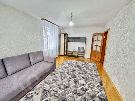 Продам однокомнатную (1-комн.) квартиру, Октябрьский пр-кт, 378, Сыктывкар г