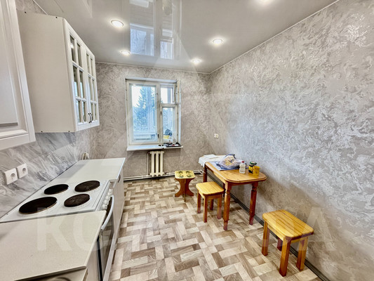 Продам однокомнатную (1-комн.) квартиру, Октябрьский пр-кт, 378, Сыктывкар г