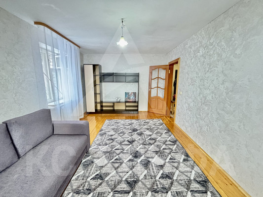Продам однокомнатную (1-комн.) квартиру, Октябрьский пр-кт, 378, Сыктывкар г