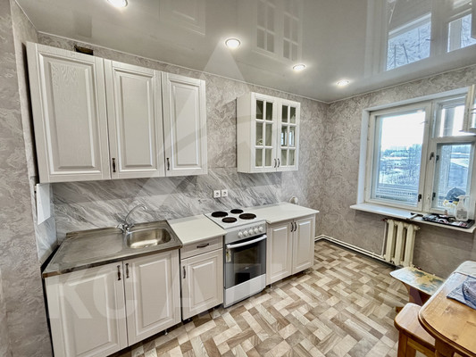Продам однокомнатную (1-комн.) квартиру, Октябрьский пр-кт, 378, Сыктывкар г