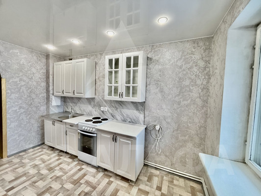 Продам однокомнатную (1-комн.) квартиру, Октябрьский пр-кт, 378, Сыктывкар г