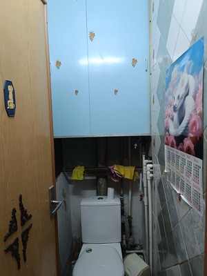 Продам трехкомнатную (3-комн.) квартиру, Батурина ул, 44к50, Симферополь г