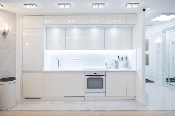 Продам трехкомнатную (3-комн.) квартиру, Мосфильмовская ул, 74кБ, Москва г