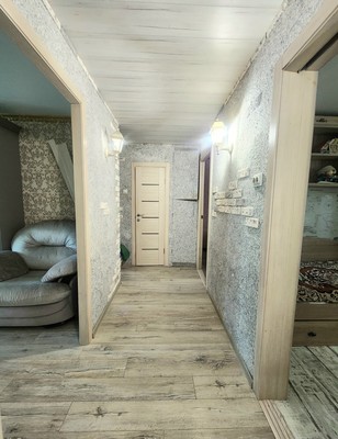 Продам трехкомнатную (3-комн.) квартиру, Энергетиков пр-кт, 18, Новомичуринск г