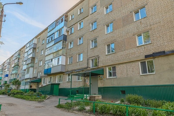 Продам двухкомнатную (2-комн.) квартиру, Минская ул, 3, Пенза г