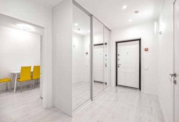 Продам двухкомнатную (2-комн.) квартиру, Поляны ул, 5, Москва г
