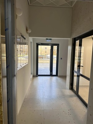 Продам трехкомнатную (3-комн.) квартиру, Старшины Дадаева ул, 55к2, Калининград г