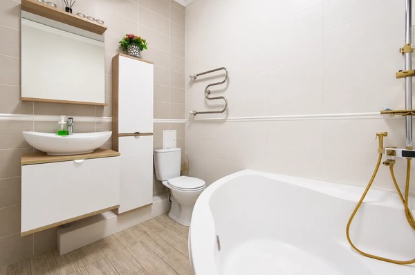 Продам двухкомнатную (2-комн.) квартиру, Дачная ул, 8, Калининград г