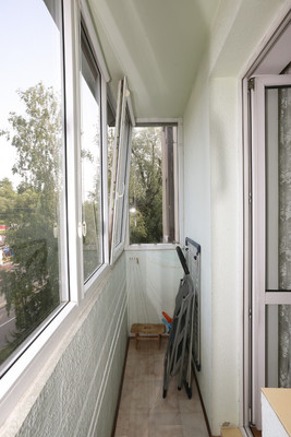 Продам двухкомнатную (2-комн.) квартиру, Колхозная ул, 13, Калининград г