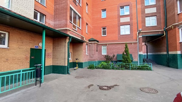 Продам многокомнатную квартиру, Колхозная ул, 55к3, Услонь д